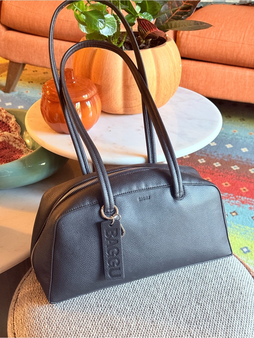 BAGGU Black Pebbled Leather Shoulder Tote